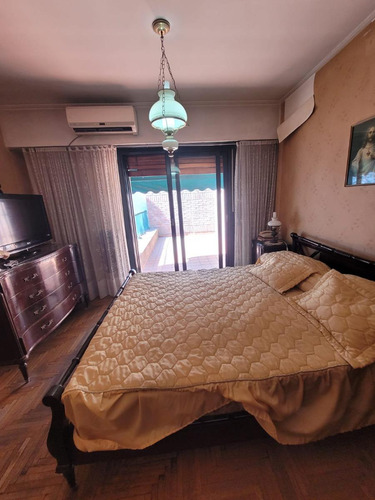 Casa En Venta - 2 Dormitorios 2 Baños - Cochera - 97mts2 - La Plata