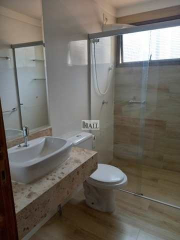 Apartamento À Venda No Centro Com 2 Quartos, 110 M² - V8050