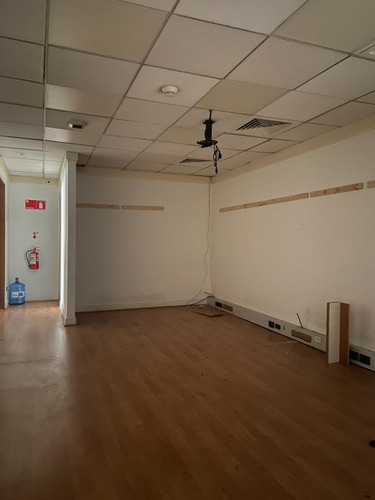 Imagen 7 de 12 de 2 Oficinas Con Gran Ubicación En Santiago Centro