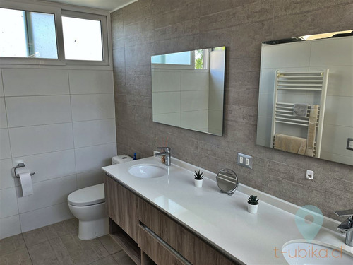 Venta Linda Casa Aislada En Condominio, 4d/4b, Las Pircas