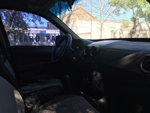 Ford 2006 Xl Plus