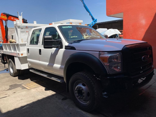 Camioneta Ford F-550 Con Grúa