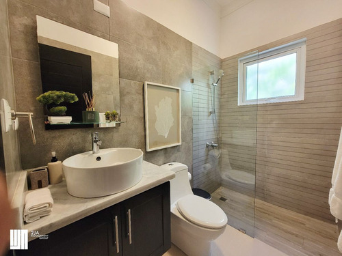Villa De Lujo Amueblada En Sosua Ocean Village.
