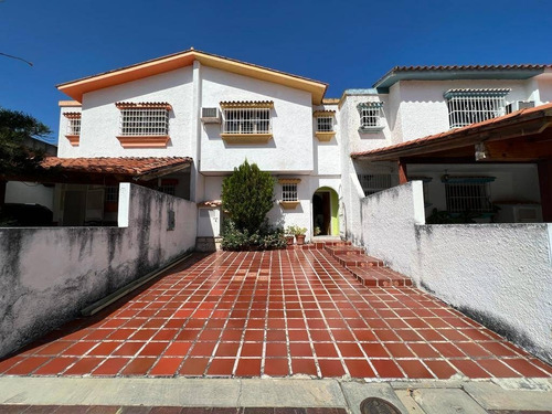 Imagen 2 de 14 de Townhouse En Venta En Valles De Camoruco Cód 135988 Lucrecia Escorcha