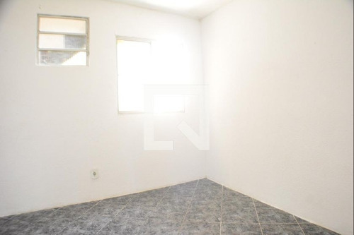 Imagem 8 de 15 de Casa Para Aluguel - Itapuã, 1 Quarto, 42 M² - 893642447