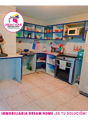 Town House En Venta Urb. Jardines De Sta Rosa. Sector Villa Toscana - Cúa.
