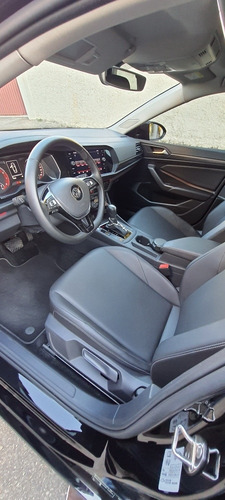 Imagem 6 de 13 de Volkswagen Jetta 2019 1.4 Comfortline 250 Tsi Flex Aut. 4p