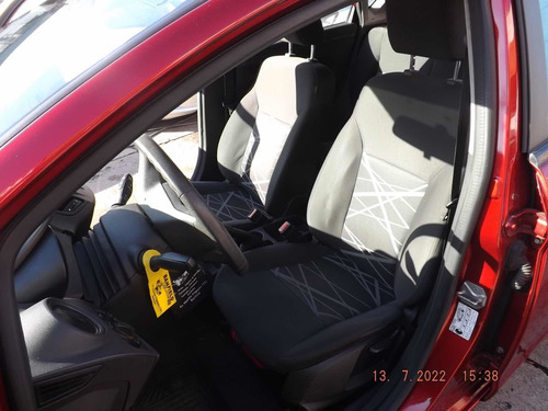 Imagen 16 de 22 de Ford Fiesta Kinetic Design 2016 1.6 S 120cv