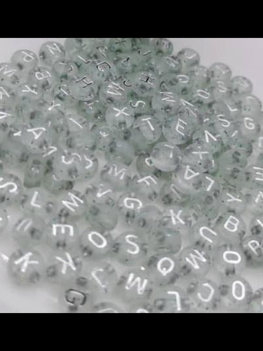 Imagen 4 de 8 de Letras Acrilicas Doradas Y Colores Corazon Paquete 500 Gr