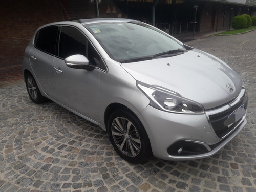 Peugeot 208 1.6 Feline 2017
