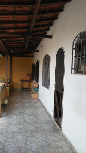 Casa Em Mongaguá Com Belo Espaço Primeira Quadra!!! - Ca00790 - 68316458