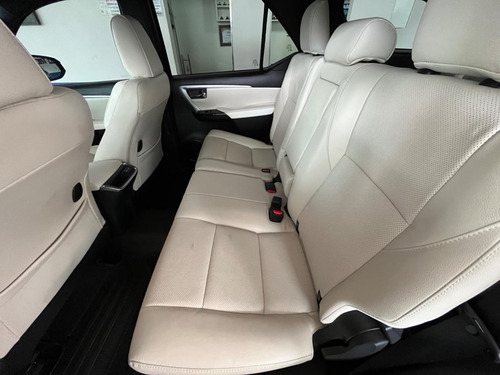 Toyota Hilux SW4 Sw4 Dsl 4x4 Srx Diamond At 7s