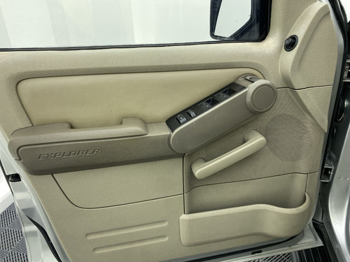 Imagen 16 de 25 de Ford Explorer Xlt 4.0