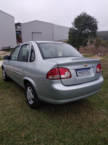 Imagem 9 de 15 de Chevrolet Classic 2011 1.0 Ls Flex Power 4p