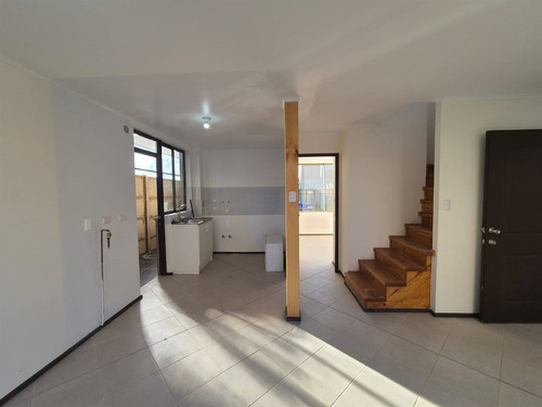Casa En Arriendo De 4 Dorm. En Talca