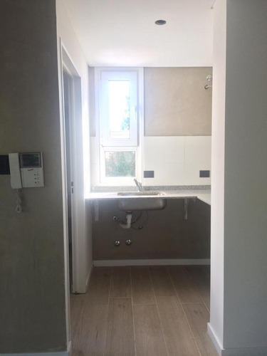 Dúplex (casa) En Venta En City Bell | 476 E/31bis Y 132 (dúplex 4)