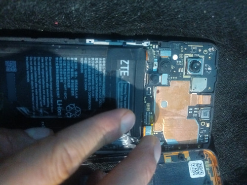 Zte Axon 40 Se Para Piezas Dañado (Usado)