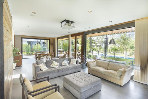 Imagen 7 de 30 de Hermosa Casa En St Thomas Este | Aceptaría Permuta