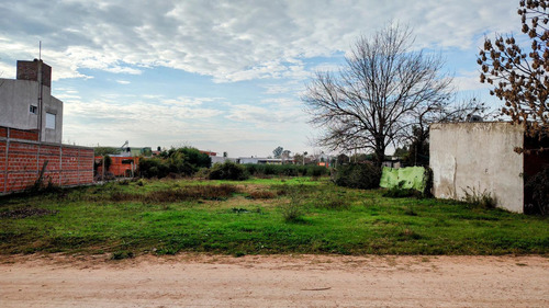 Terreno En Pueblo General Belgrano