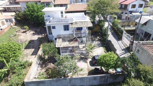 Casa A Venda No Bairro Santinho Em Florianópolis - Sc. - 1011-1