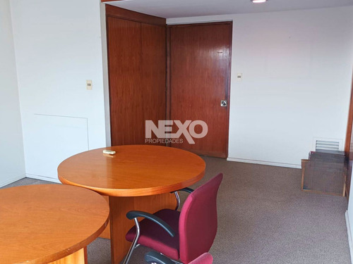 Venta Espectacular Oficina Ciudad Vieja C/vista Al Puerto