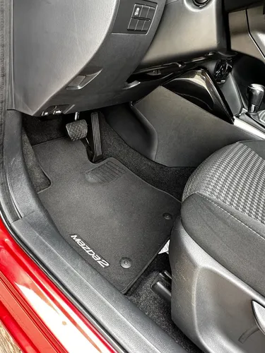 Mazda 2 TOURING AUTOMÁTICO