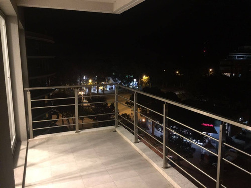 Imagen 6 de 13 de Departamento Centro Pinamar Con Terraza Propia