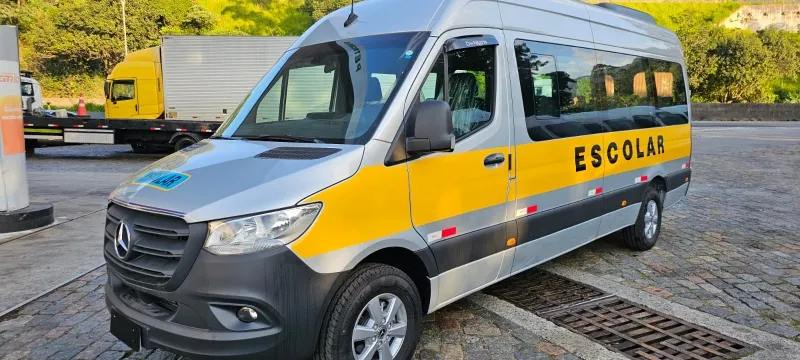 Sprinter Van 417 Extra Longa 28 Lugares Doc Onibus