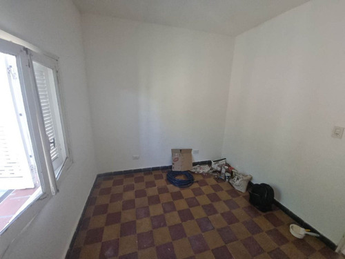 Casa De Dos Dormitorios En Venta Barrio San Martin
