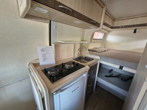 Motor Home Iveco Furgão Y@w1