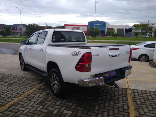 Toyota Hilux Cabine Dupla 2.8 Tdi Srx Cd 4x4 (aut)