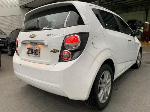 Imagen 4 de 12 de Chevrolet Sonic Ltz