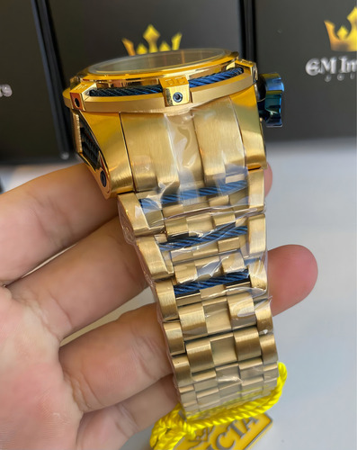 Relógio Invicta Reserve Bolt Zeus Skeleton Cor da correia Dourado Cor do bisel Dourado Cor do fundo Azul