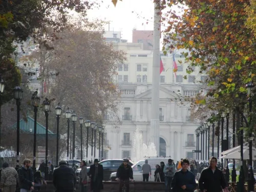 Departamento Paseo Bulnes, Amoblado Metro La Moneda