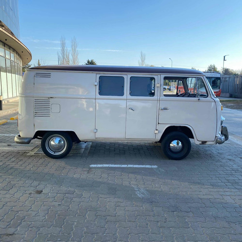 Imagen 2 de 14 de Volkswagen Kombi 1981
