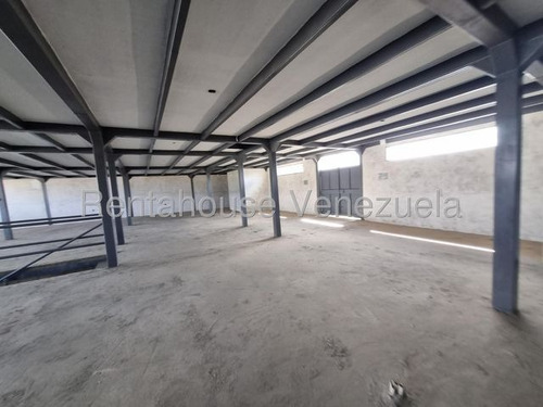 Fredxia Castillo Alquila En La Avenida Florencio Jimenez Km 8, Barquisimeto # 25-16742