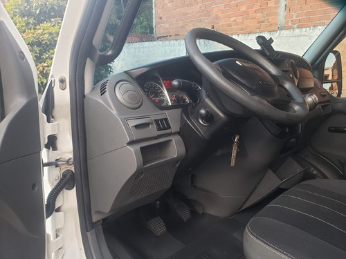 Iveco Daily 35s14 2015 Baú 3,90