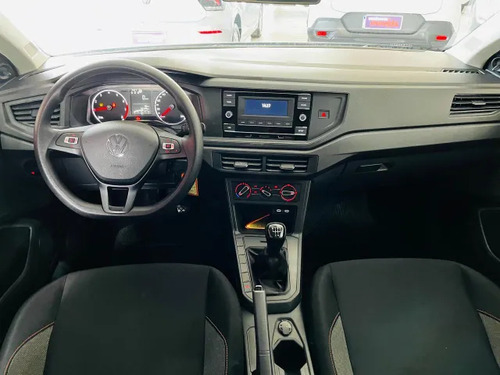 Volkswagen Polo Track 1.0 Flex 12V 5p