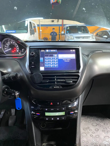 Peugeot 2008 1.6 Feline