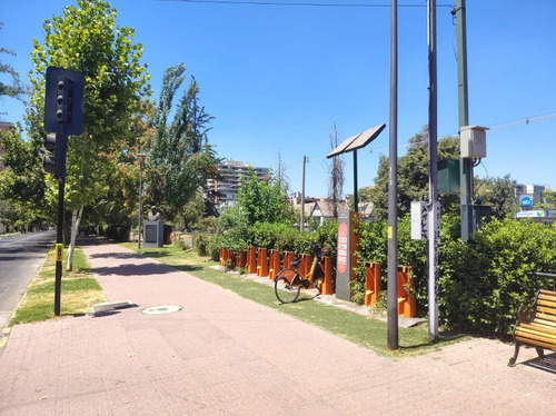 3 Dor , 1b , 2 Est. 1 Bodega, Metro Colon // Las Condes