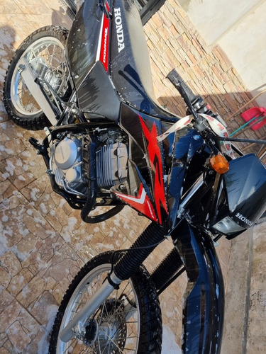 Imagen 11 de 17 de Honda Tornado 250 Cc