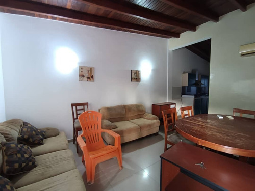 Imagen 2 de 13 de En Alquiler Casa En Urb. Valle Hermoso Villas