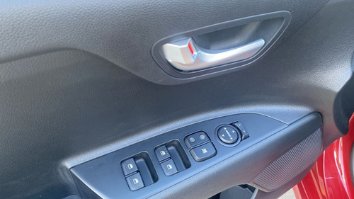 Imagen 9 de 25 de Kia Rio Vibrant 2023