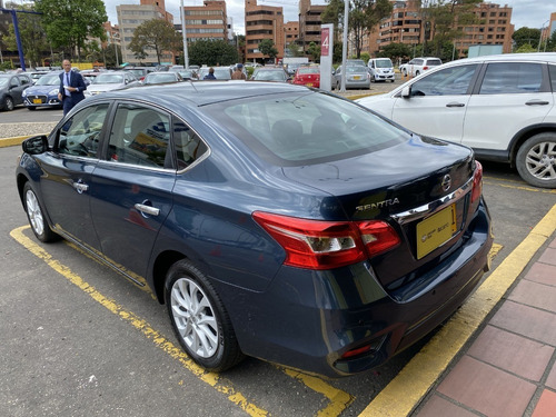 Imagen 5 de 20 de Nissan Sentra B17 Sense 1.8