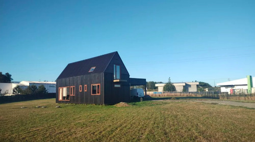 Parcela Con Casa Nueva (2023) De 3d-2b En Puerto Varas