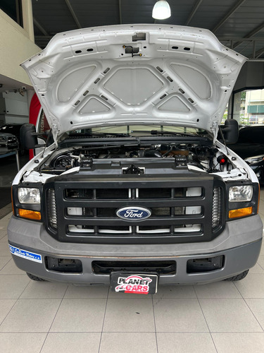 Ford Tritón F350 2006