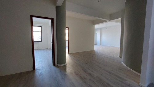 Imagen 9 de 17 de Apartamento En Venta 2 Dormitorios En Centro - Luminoso Y De Ambientes Amplios