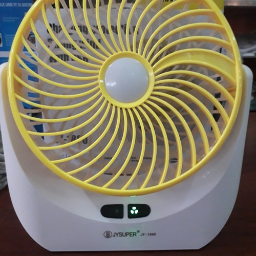 Ventilador Portatil Recargable Con Lampara Led Y Powerbank.