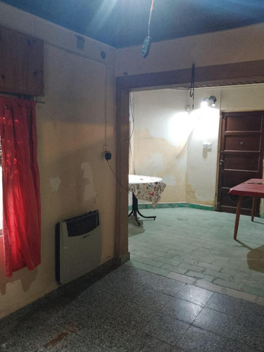 Casa En Venta - 3 Dormitorios 1 Baño - 300mts2 - La Plata