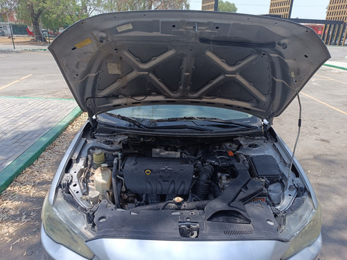 Mitsubishi Lancer 2.0 Es Mt